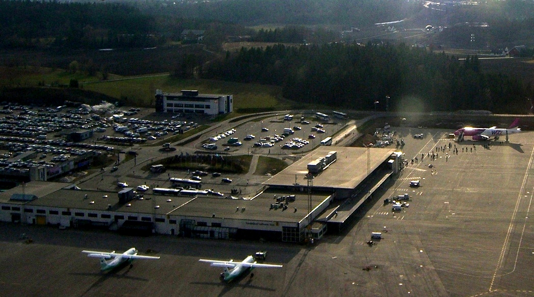 Sandefjord Airport, Torp