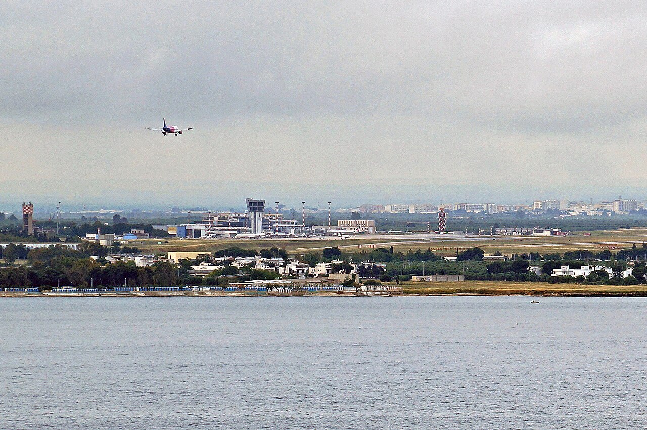 Bari Karol Wojtyła International Airport