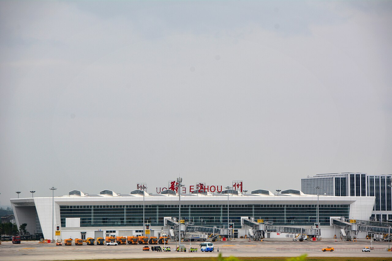 Ezhou Huahu International Airport