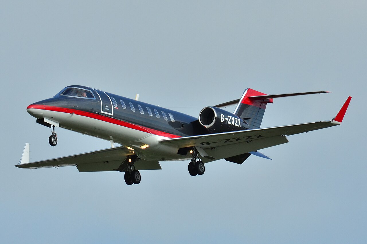 Bombardier Learjet 45 — exterior